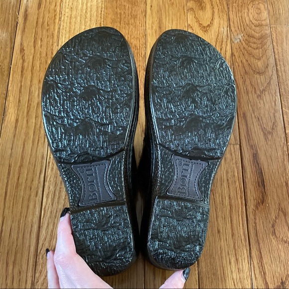 Born Leather and Fabric Clogs. NWOB. - Picture 7 of 8